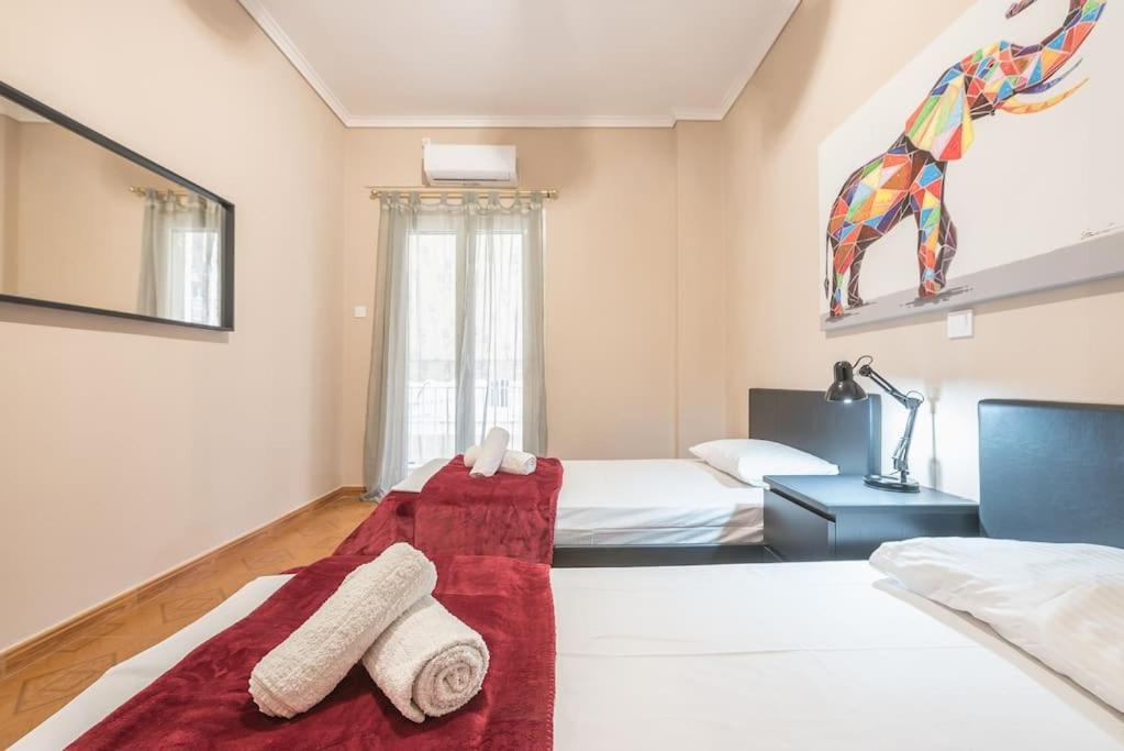 Pegasus Apartment Пирей Экстерьер фото